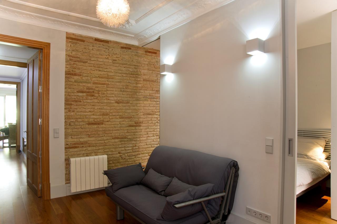 Montaber Apartment - Bailen バルセロナ エクステリア 写真